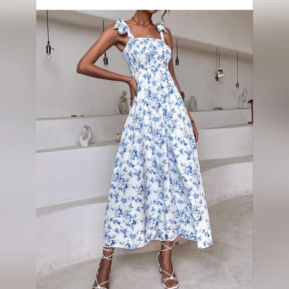 MakeMeChic Women's Blue & white Floral  Beach Vacation Casual  Long Maxi Dress S - Picture 2 of 4
